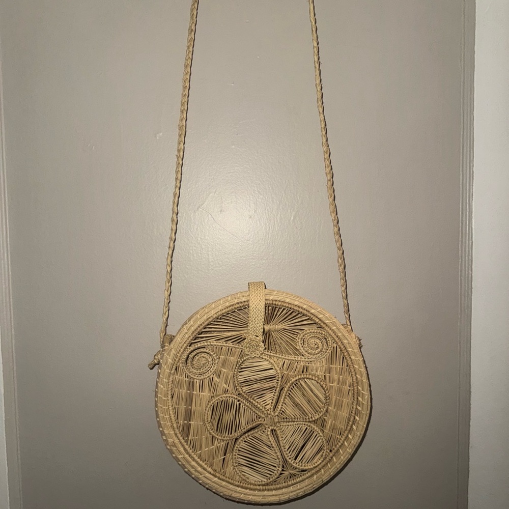 Elegant Tan Woven Crossbody Bag